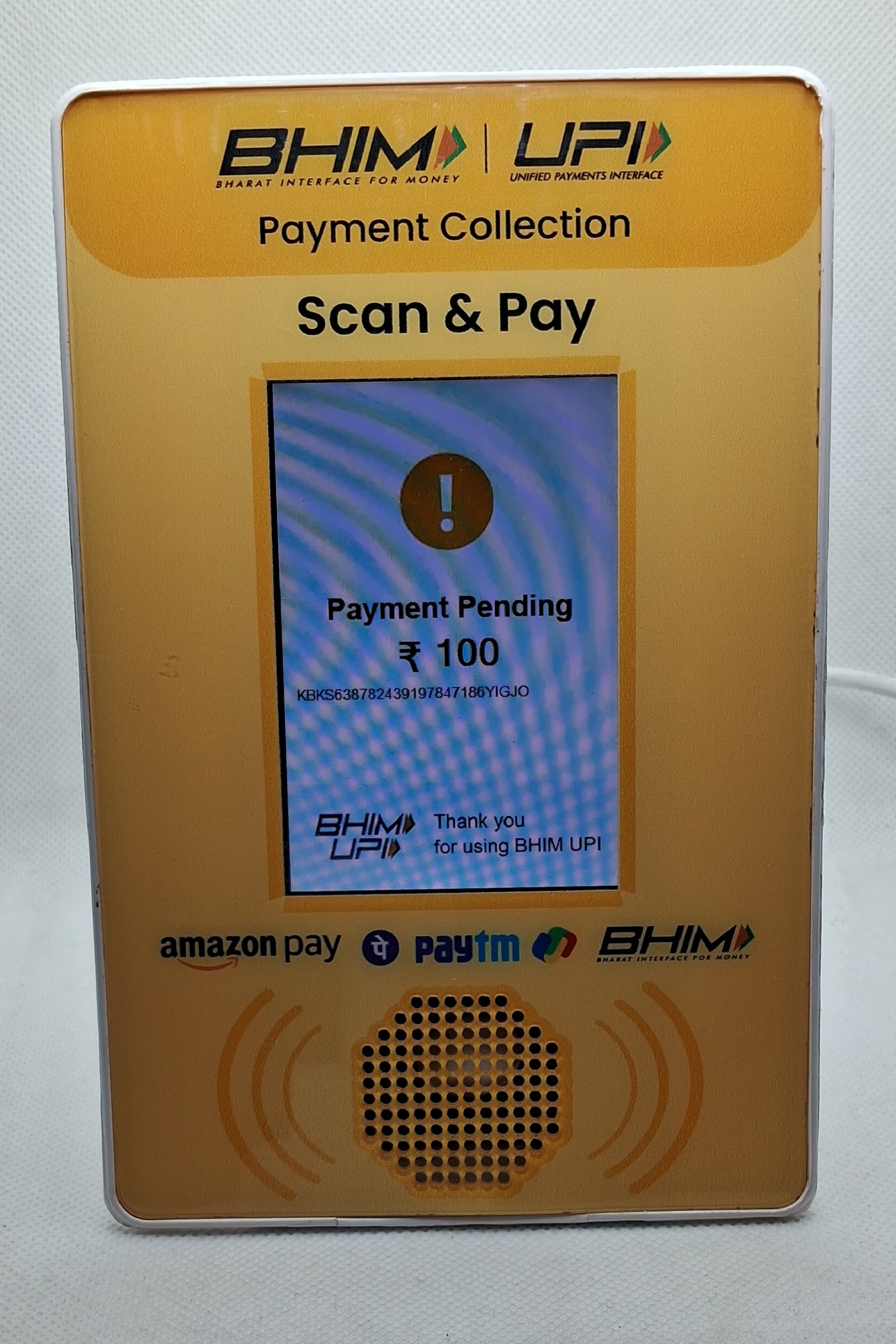Cafe countertop with digital QR payment soundbox